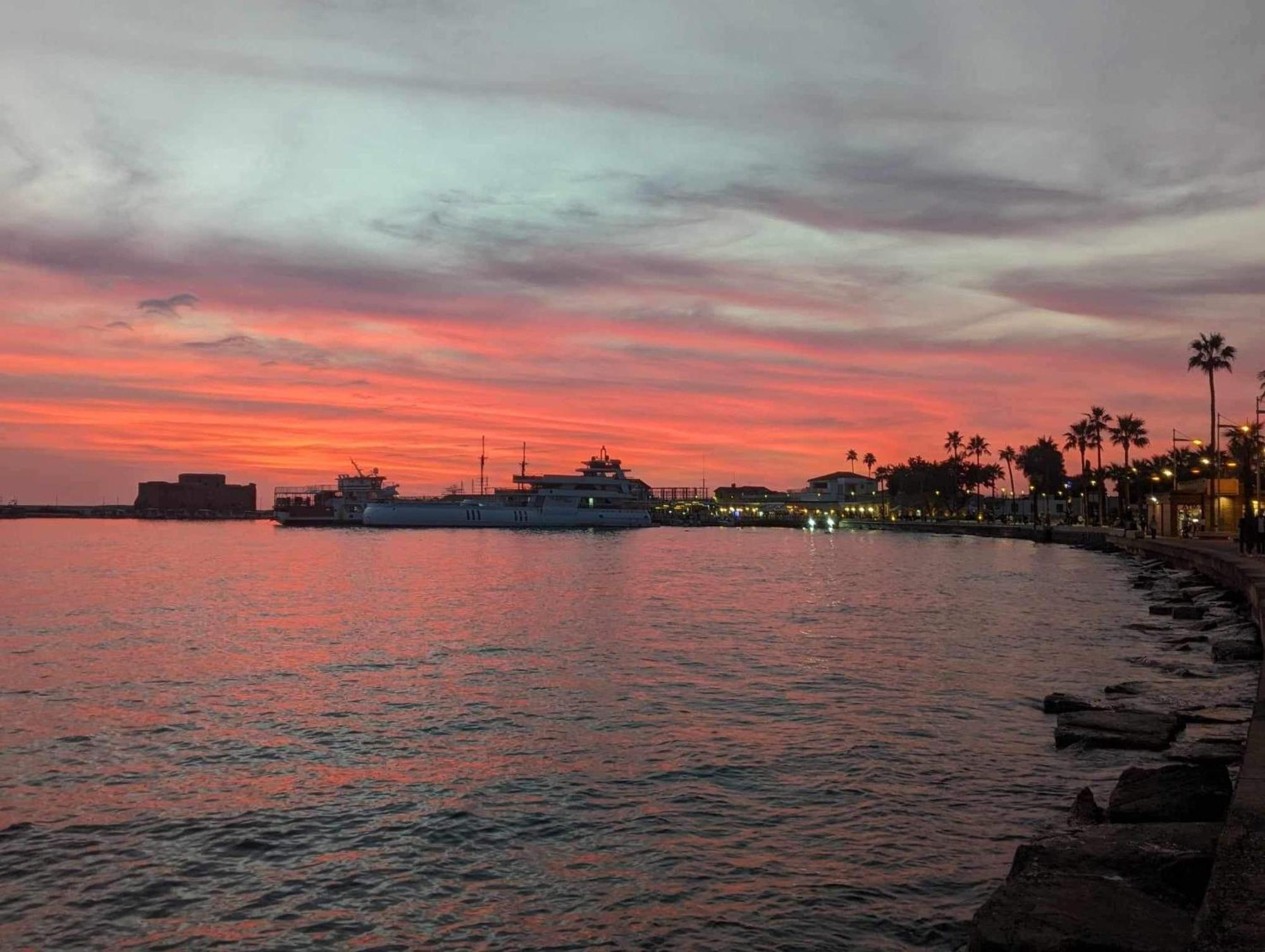 Bohemian Rhapsody Leilighet Paphos Eksteriør bilde
