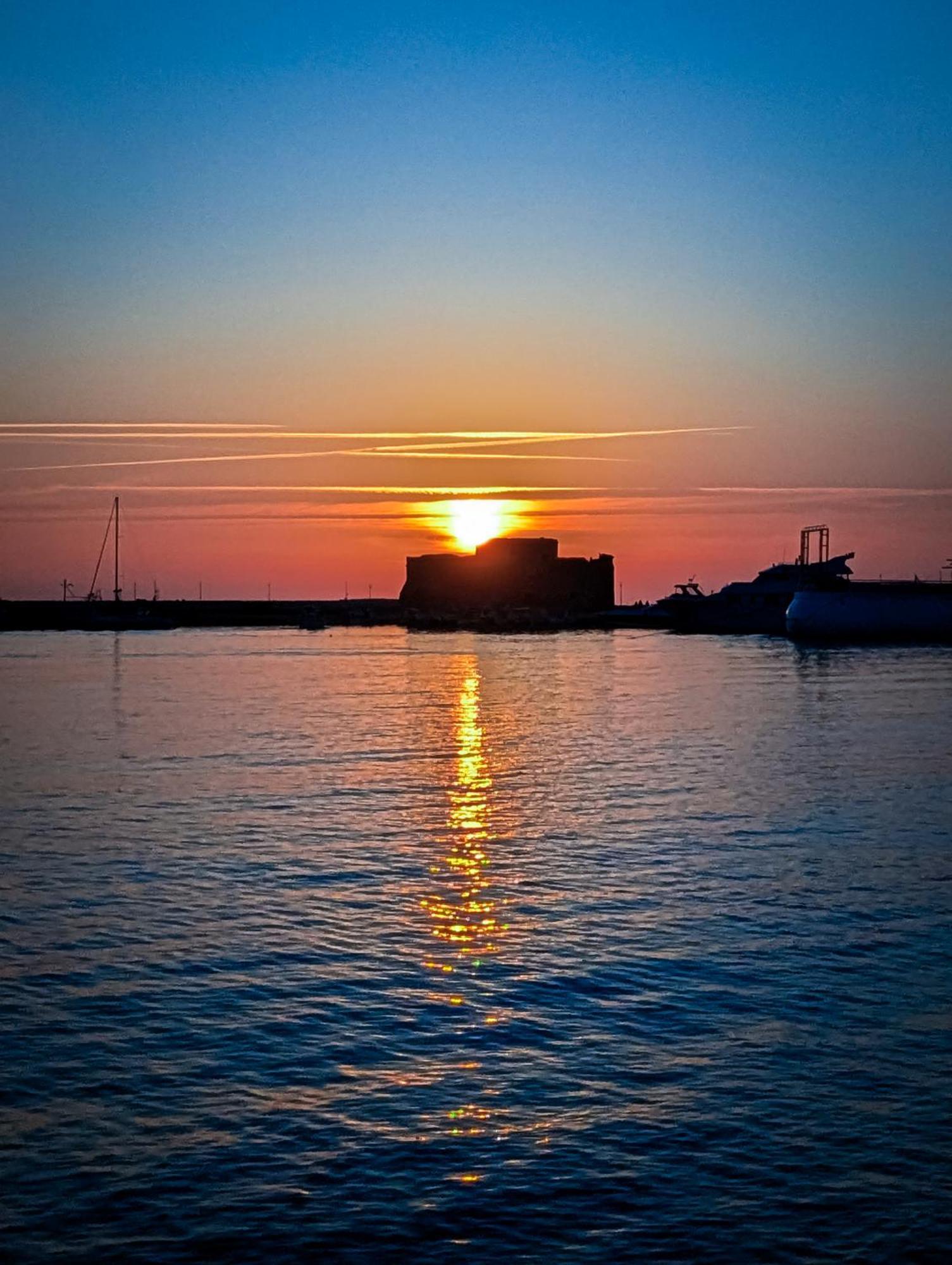 Bohemian Rhapsody Leilighet Paphos Eksteriør bilde